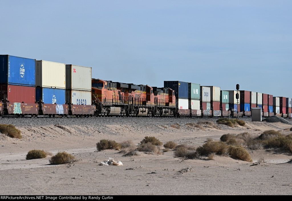 BNSF 4979 Mid DPU